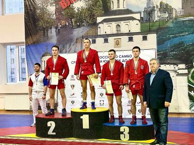 Рязанские самбисты завоевали награды первенства России